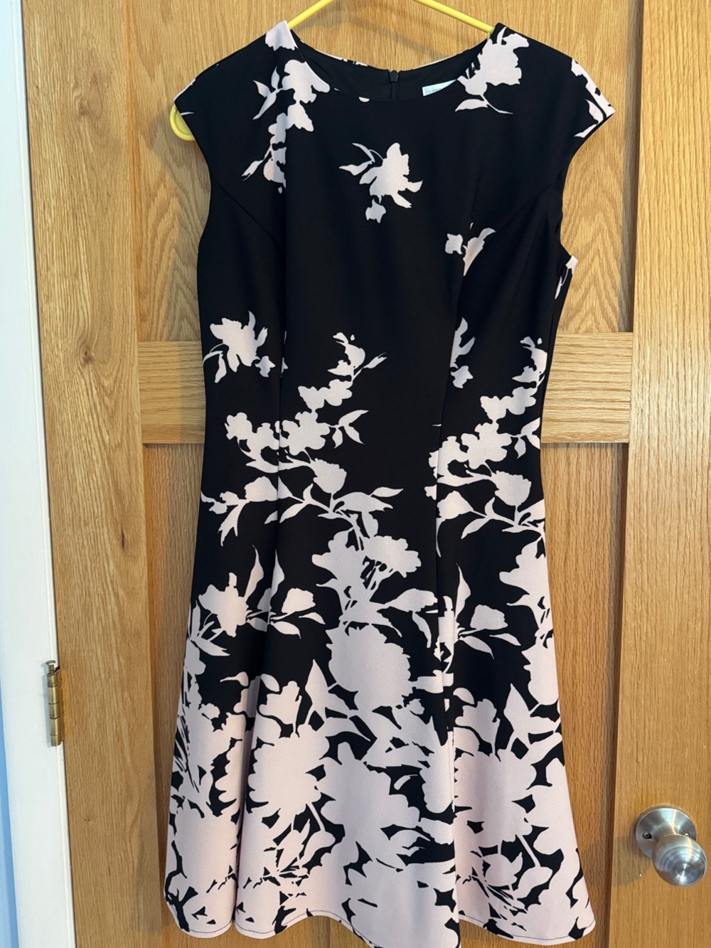 London Times Black and Blush Floral Midi Dress